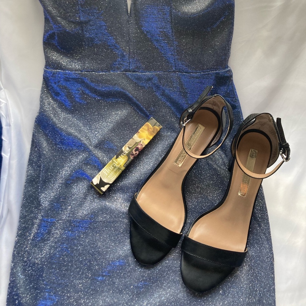 Bundle/combo (Dress and shoes) - Picture 3 of 13
